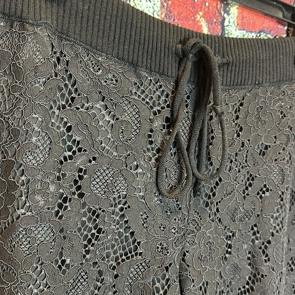 Womens Roi Black Lace  Drawstring Waist Cropped Pants medium - Picture 5 of 11